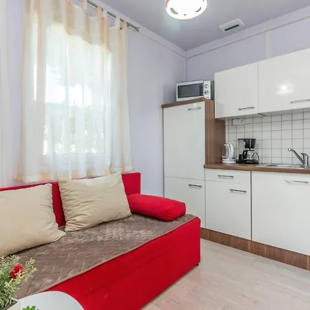 Casa vacanze Beautiful Home In Sveti Filip I Jakov With Wifi *