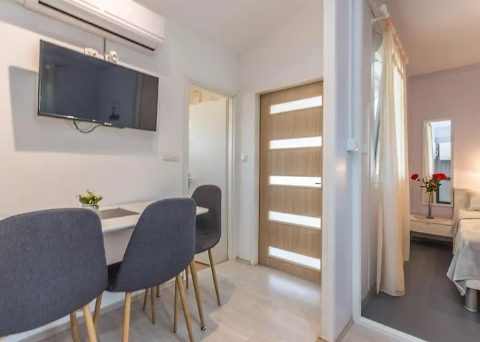בית נופש Amazing Home In Sveti Filip I Jakov *
