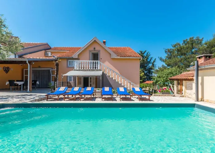 Amazing Home In Sveti Filip I Jakov * סבטי פיליפ אי ג'קוב