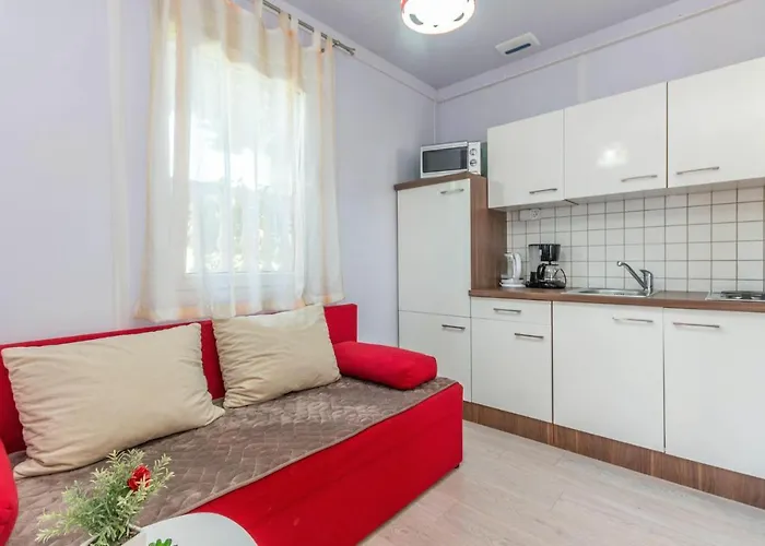 בית נופש Amazing Home In Sveti Filip I Jakov *