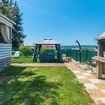 別荘 Beautiful Home In Sveti Filip I Jakov With Wifi *
